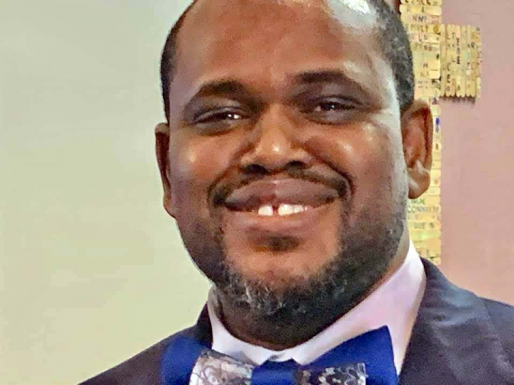 Pastor Sony Olivier